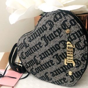 🎀 Juicy Couture Gothic Status Black Heart Coin Purse Wristlet